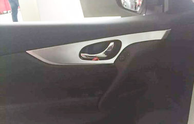 Cina Nissan All New Qashqai Bagian interior trim, sisi pintu interior pegangan cetakan pemasok