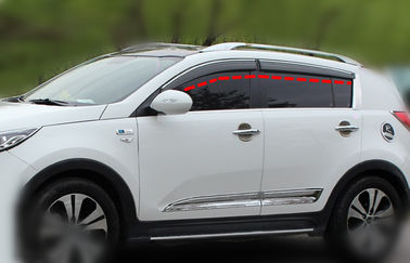 Cina Sun Dan Hujan Penjaga Untuk KIA Sportage 2010 - 2014 Mobil Jendela Visor Dengan Potong Stripe pemasok