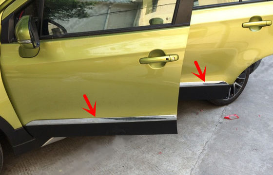 Harga yang bagus Plastik ABS Chromed Side Door Lower Trim Strip Untuk Suzuki S-cross 2014 on line