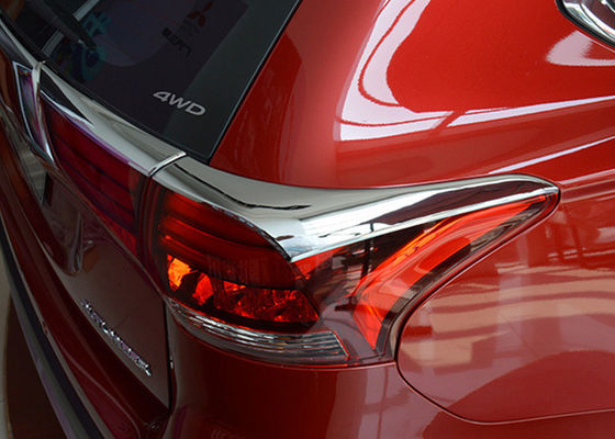 Harga yang bagus Plastik Penutup Lampu Depan Mobil, MITSUBISHI Outlander Baru 2016 2017 Bagian Dekorasi Berkrom Lampu Belakang Garnish on line