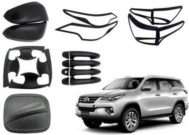 Harga yang bagus TOYOTA Fortuner 2016 2018 suku cadang mobil pengganti Hitam Dan Warna Chrome on line