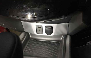 Harga yang bagus Custom Auto Interior Garnish / New Nissan Qashqai 2015 2016 USB Socket Frame on line